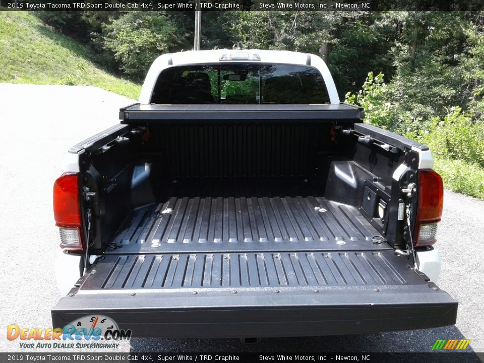 2019 Toyota Tacoma TRD Sport Double Cab 4x4 Super White / TRD Graphite Photo #9