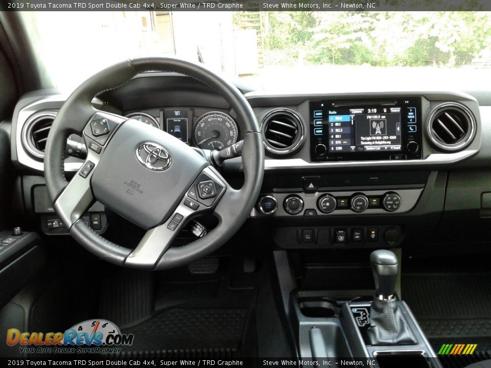 2019 Toyota Tacoma TRD Sport Double Cab 4x4 Super White / TRD Graphite Photo #17