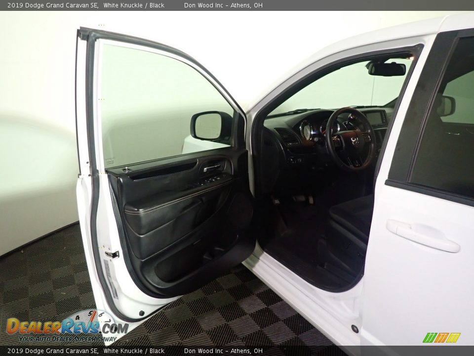 2019 Dodge Grand Caravan SE White Knuckle / Black Photo #21