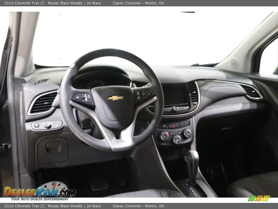 2019 Chevrolet Trax LT Mosaic Black Metallic / Jet Black Photo #6