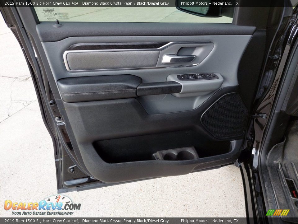 2019 Ram 1500 Big Horn Crew Cab 4x4 Diamond Black Crystal Pearl / Black/Diesel Gray Photo #13