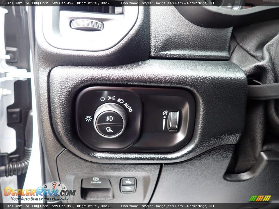 2021 Ram 1500 Big Horn Crew Cab 4x4 Bright White / Black Photo #19