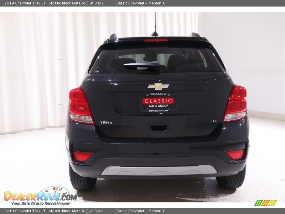 2019 Chevrolet Trax LT Mosaic Black Metallic / Jet Black Photo #16