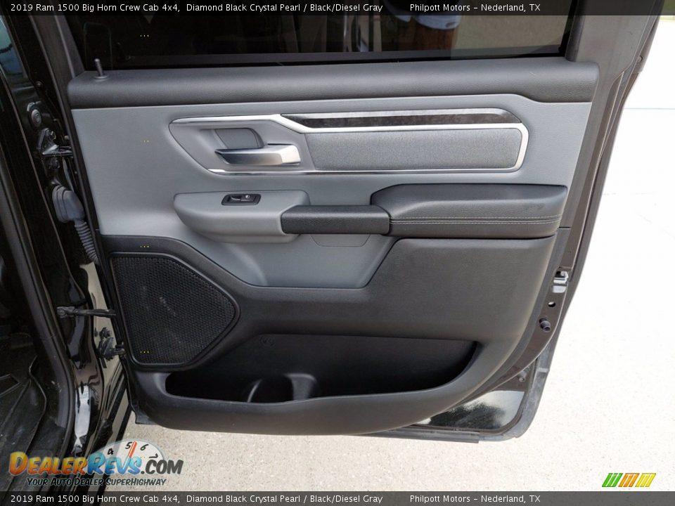 2019 Ram 1500 Big Horn Crew Cab 4x4 Diamond Black Crystal Pearl / Black/Diesel Gray Photo #29