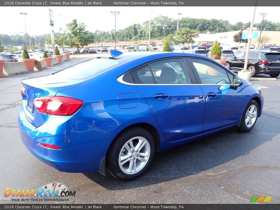 2018 Chevrolet Cruze LT Kinetic Blue Metallic / Jet Black Photo #9