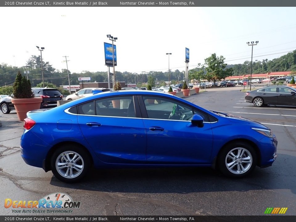 2018 Chevrolet Cruze LT Kinetic Blue Metallic / Jet Black Photo #10