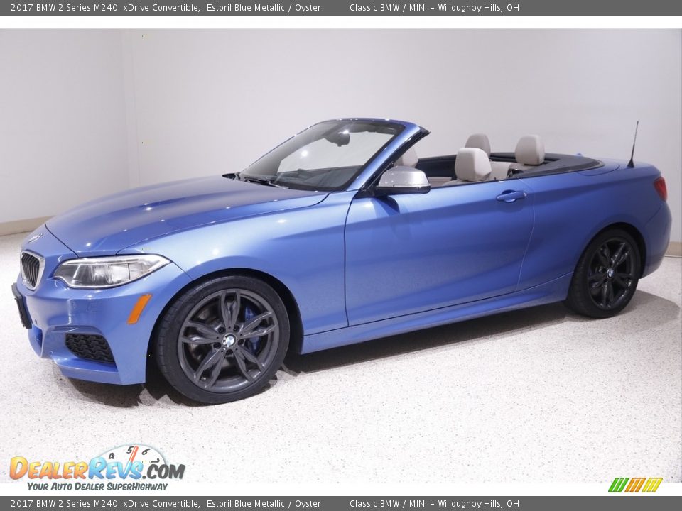 Front 3/4 View of 2017 BMW 2 Series M240i xDrive Convertible Photo #4