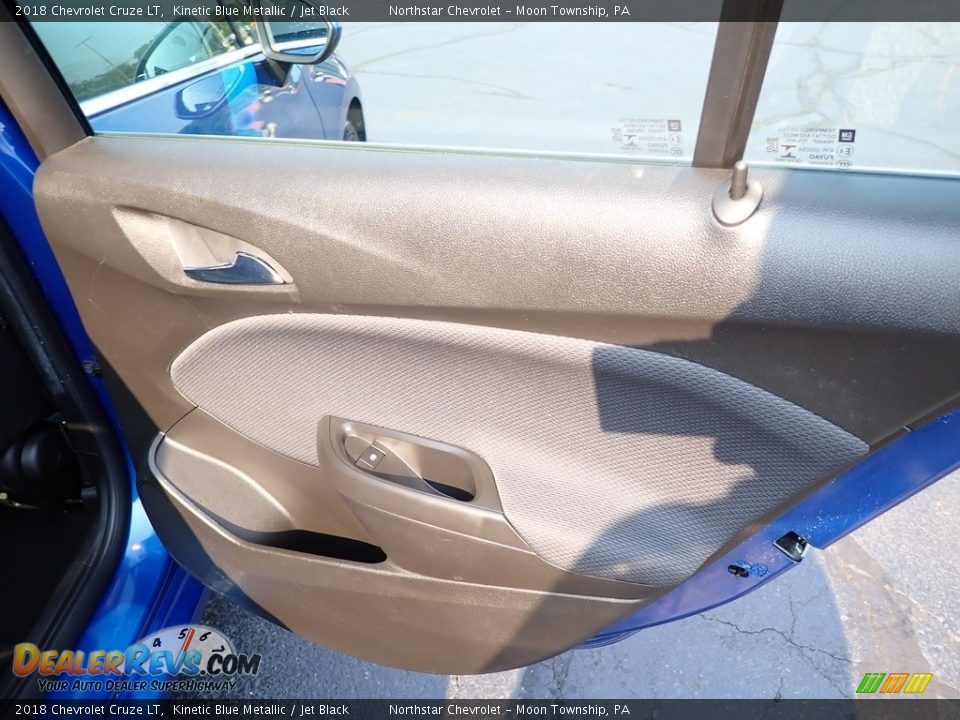 2018 Chevrolet Cruze LT Kinetic Blue Metallic / Jet Black Photo #19