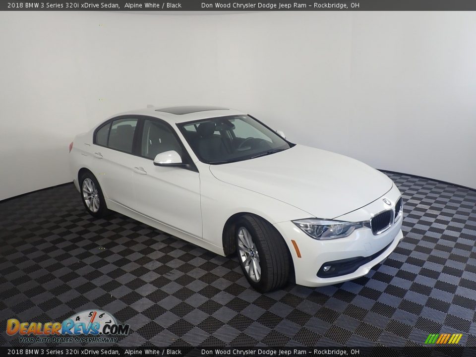 2018 BMW 3 Series 320i xDrive Sedan Alpine White / Black Photo #4