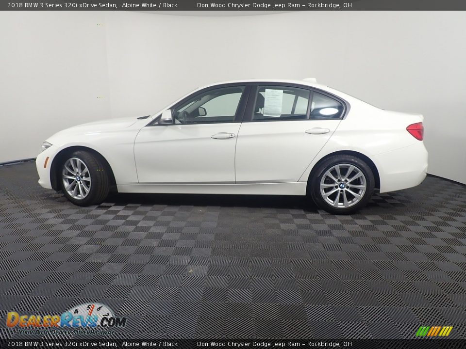 2018 BMW 3 Series 320i xDrive Sedan Alpine White / Black Photo #7