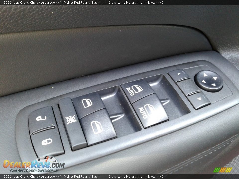 2021 Jeep Grand Cherokee Laredo 4x4 Velvet Red Pearl / Black Photo #11