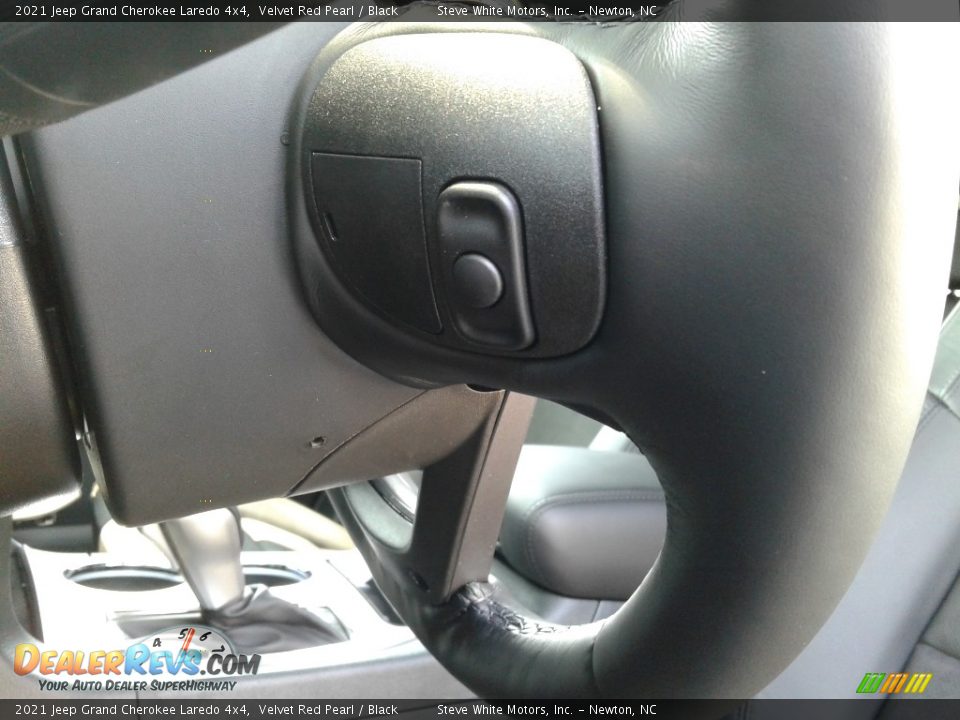 2021 Jeep Grand Cherokee Laredo 4x4 Velvet Red Pearl / Black Photo #12