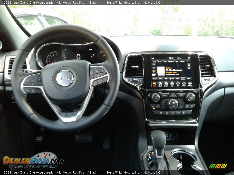 2021 Jeep Grand Cherokee Laredo 4x4 Velvet Red Pearl / Black Photo #18