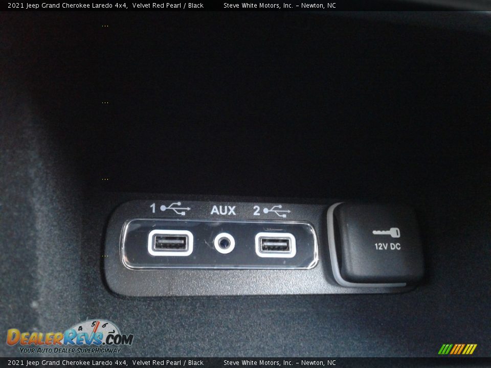 2021 Jeep Grand Cherokee Laredo 4x4 Velvet Red Pearl / Black Photo #28