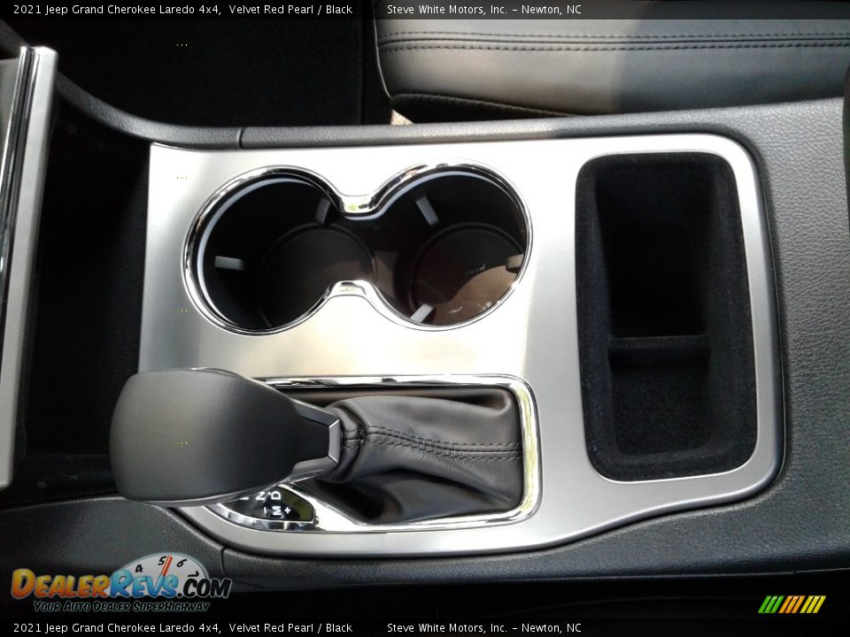 2021 Jeep Grand Cherokee Laredo 4x4 Velvet Red Pearl / Black Photo #29