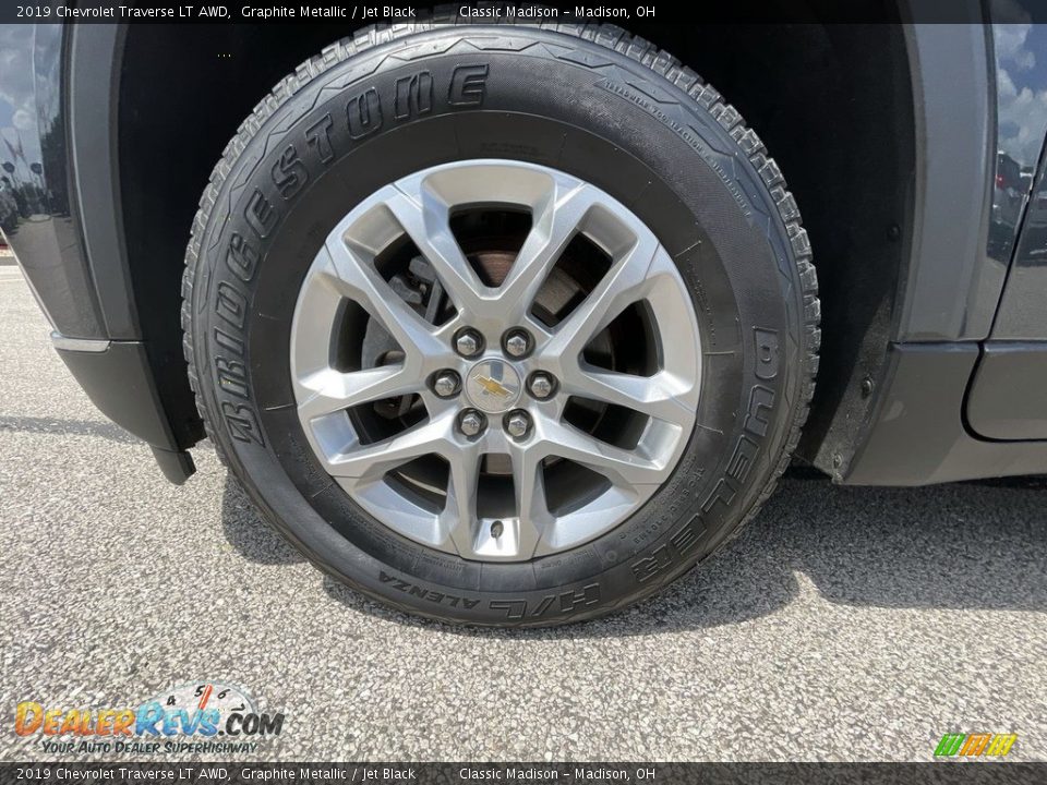 2019 Chevrolet Traverse LT AWD Graphite Metallic / Jet Black Photo #2