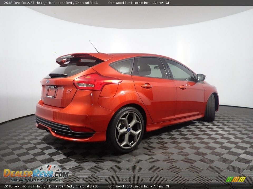 2018 Ford Focus ST Hatch Hot Pepper Red / Charcoal Black Photo #16