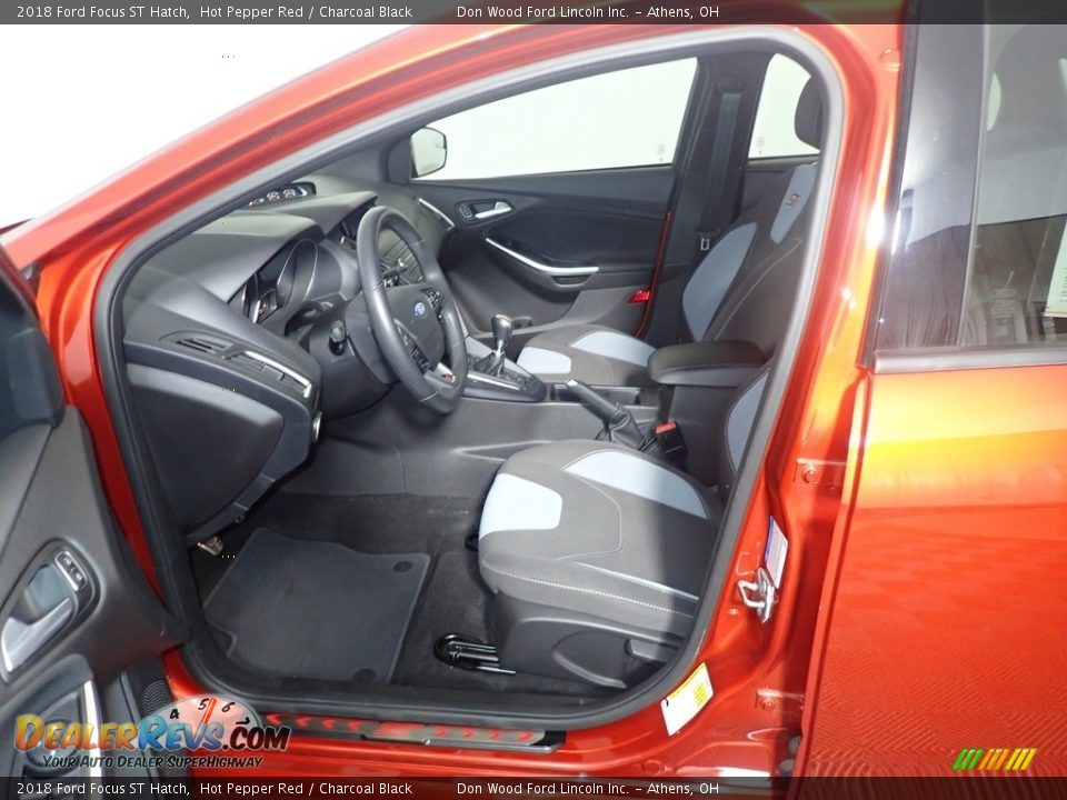 2018 Ford Focus ST Hatch Hot Pepper Red / Charcoal Black Photo #22