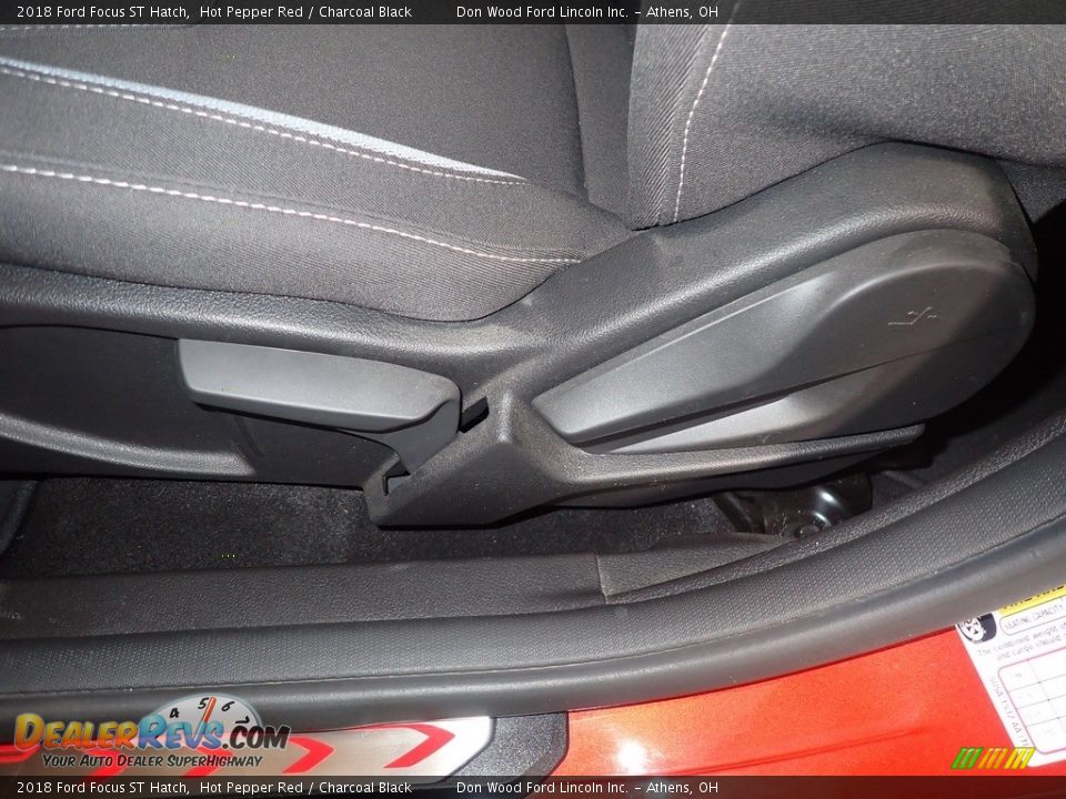 2018 Ford Focus ST Hatch Hot Pepper Red / Charcoal Black Photo #23