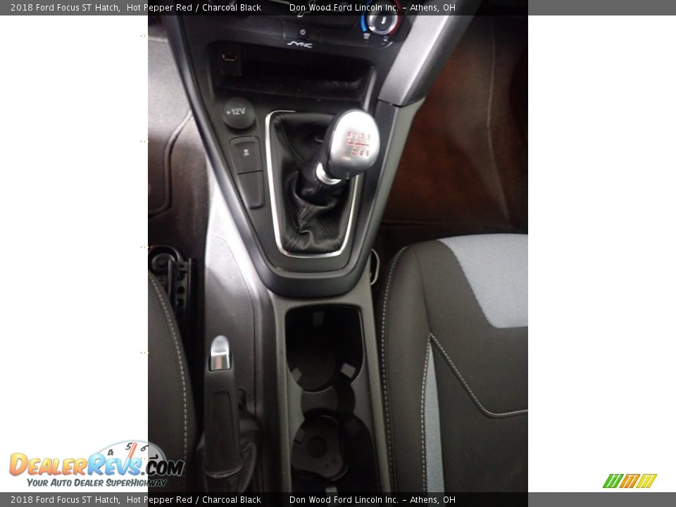 2018 Ford Focus ST Hatch Hot Pepper Red / Charcoal Black Photo #32