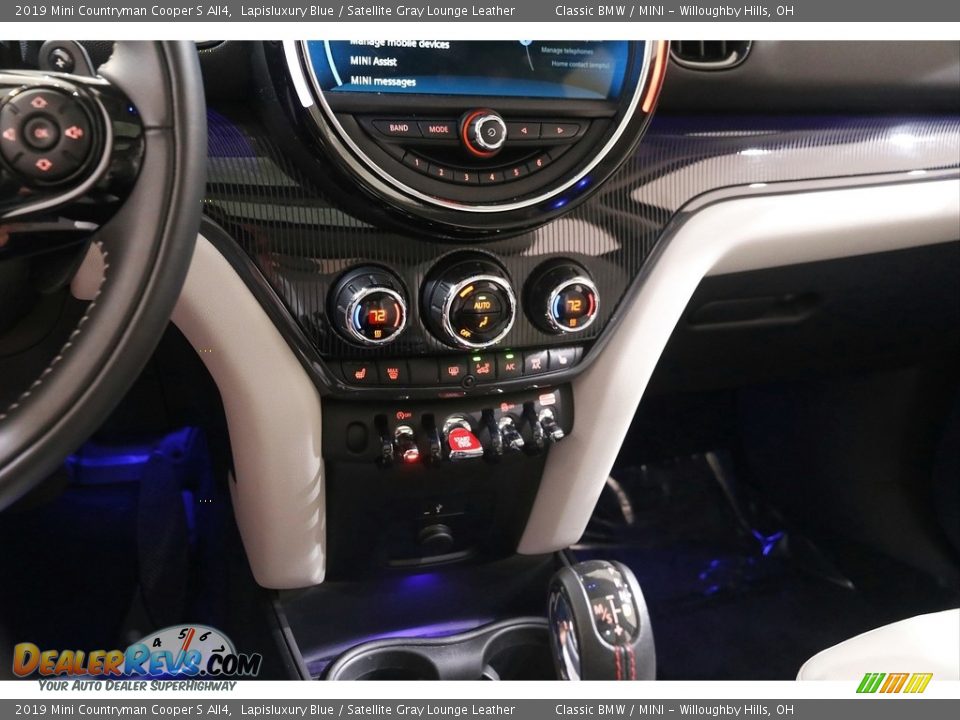 Controls of 2019 Mini Countryman Cooper S All4 Photo #13