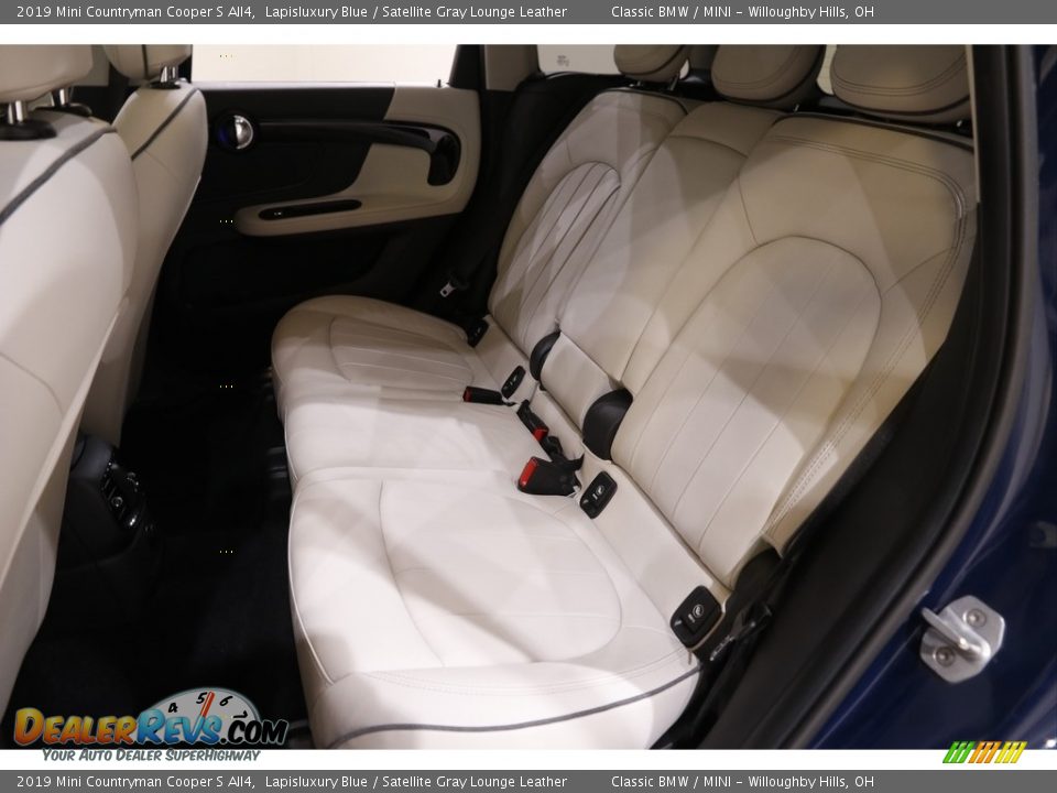 Rear Seat of 2019 Mini Countryman Cooper S All4 Photo #17