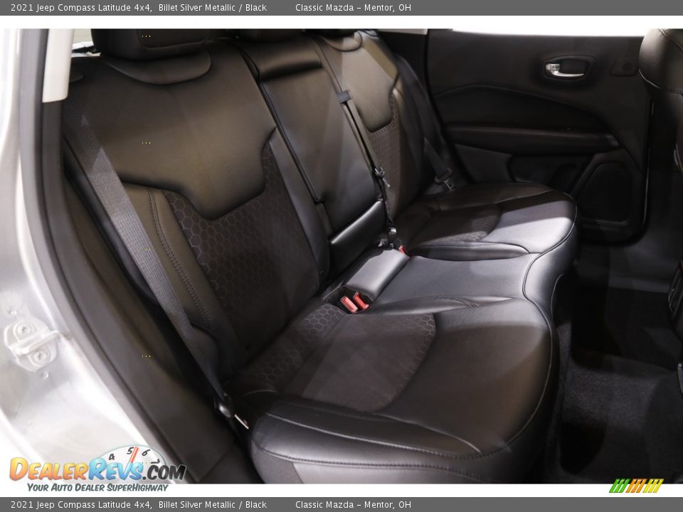 2021 Jeep Compass Latitude 4x4 Billet Silver Metallic / Black Photo #17