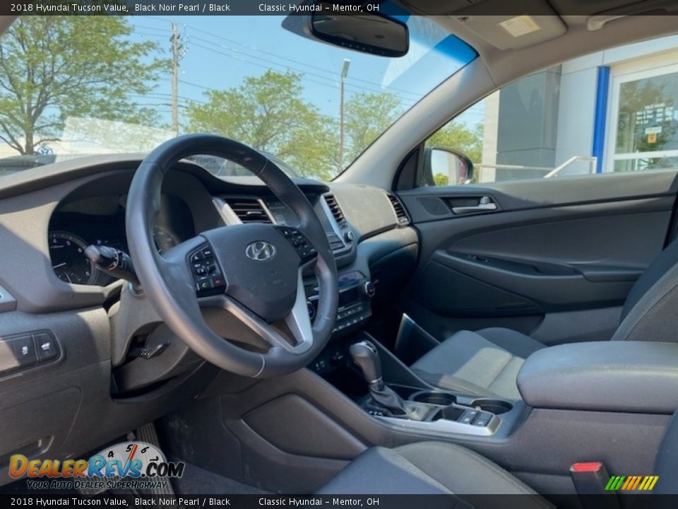 2018 Hyundai Tucson Value Black Noir Pearl / Black Photo #3