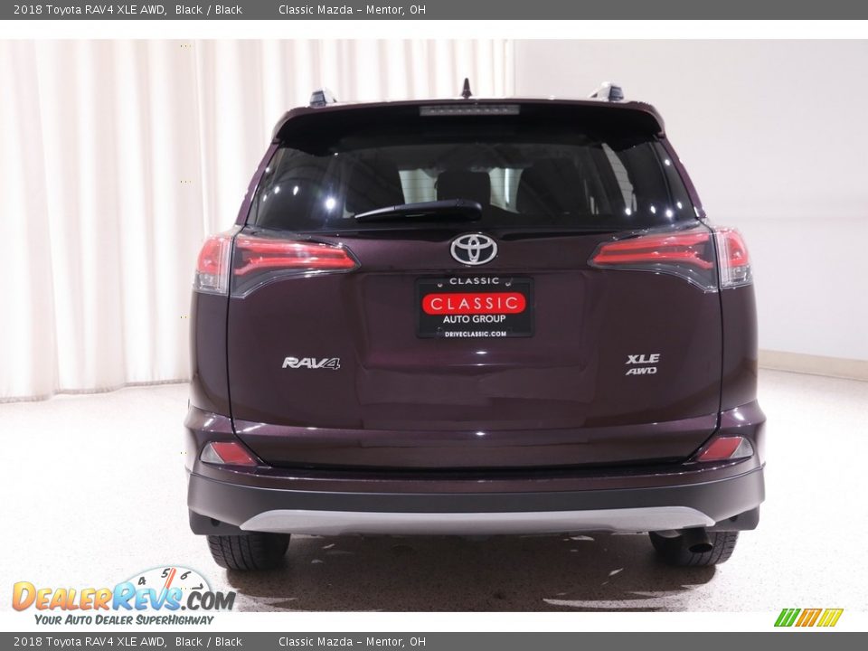 2018 Toyota RAV4 XLE AWD Black / Black Photo #17