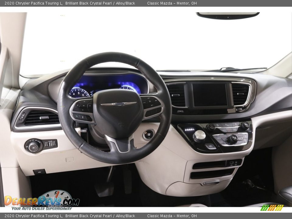 2020 Chrysler Pacifica Touring L Brilliant Black Crystal Pearl / Alloy/Black Photo #6
