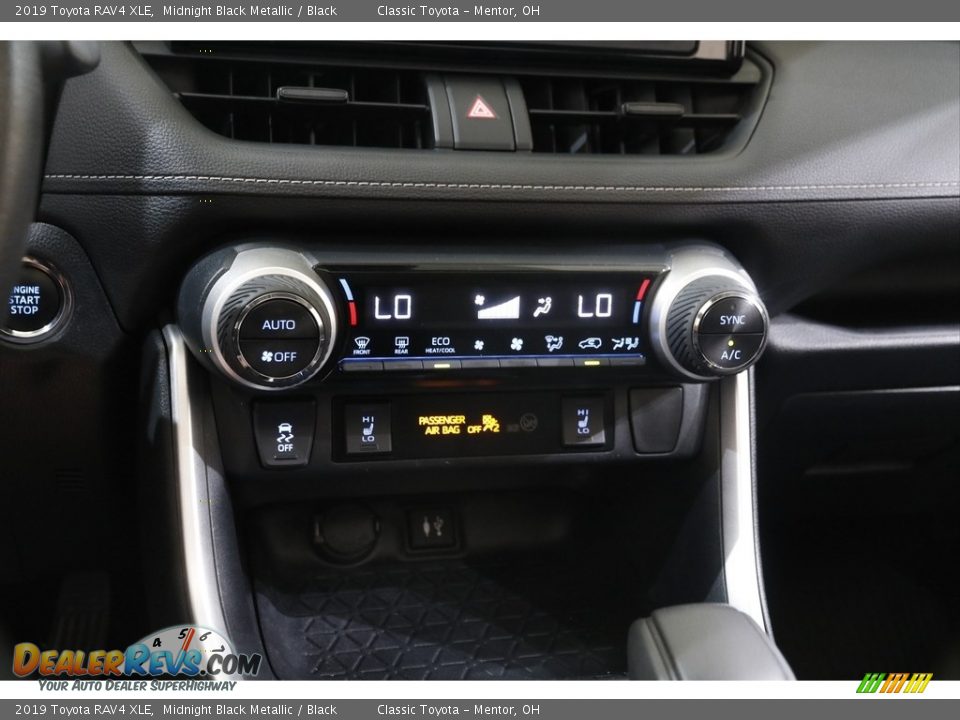 2019 Toyota RAV4 XLE Midnight Black Metallic / Black Photo #12