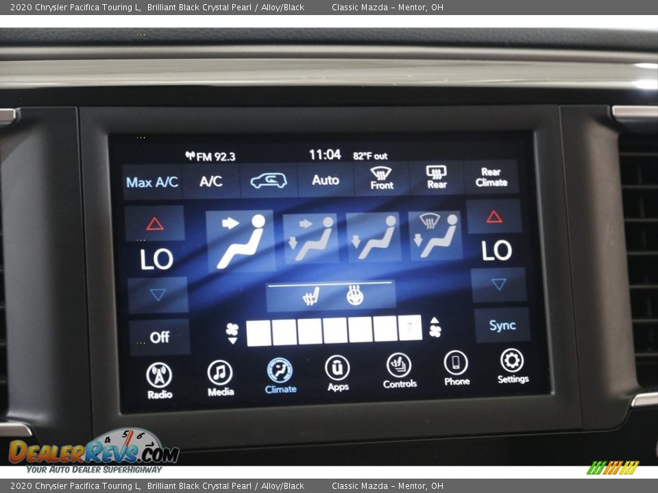 2020 Chrysler Pacifica Touring L Brilliant Black Crystal Pearl / Alloy/Black Photo #11