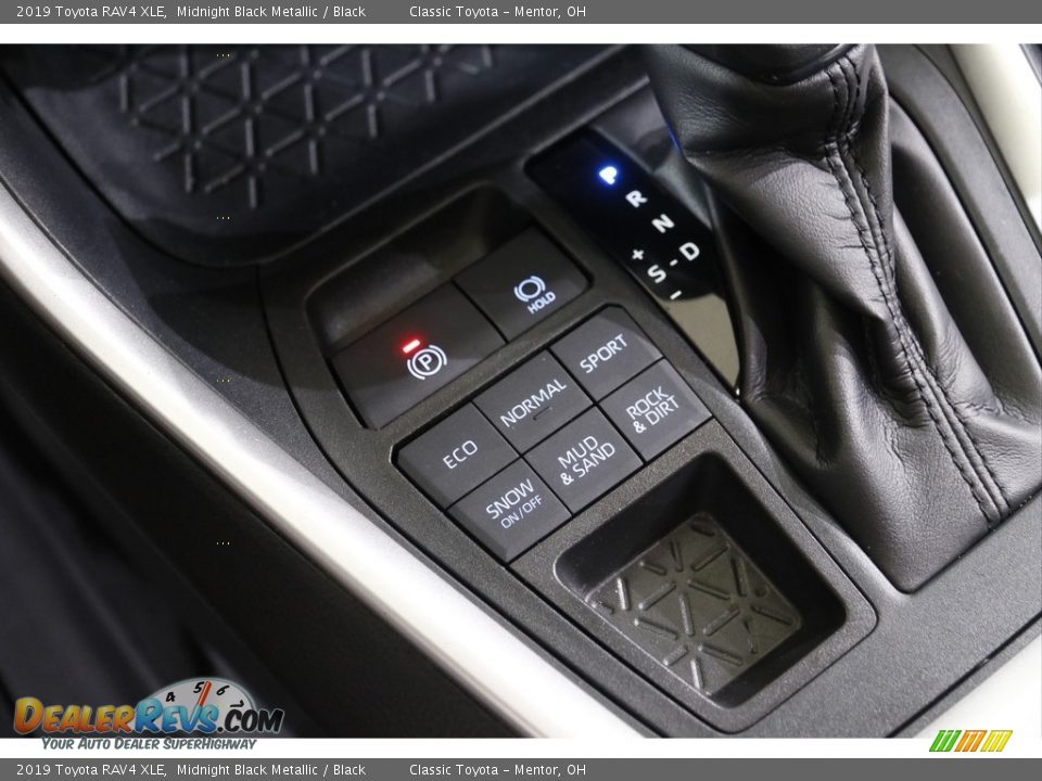 2019 Toyota RAV4 XLE Midnight Black Metallic / Black Photo #14