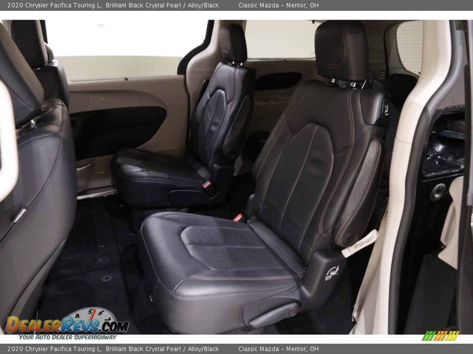2020 Chrysler Pacifica Touring L Brilliant Black Crystal Pearl / Alloy/Black Photo #20