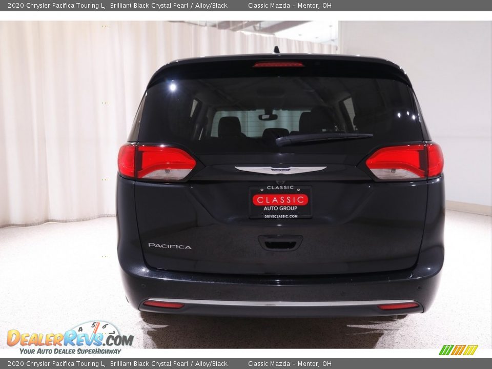 2020 Chrysler Pacifica Touring L Brilliant Black Crystal Pearl / Alloy/Black Photo #23