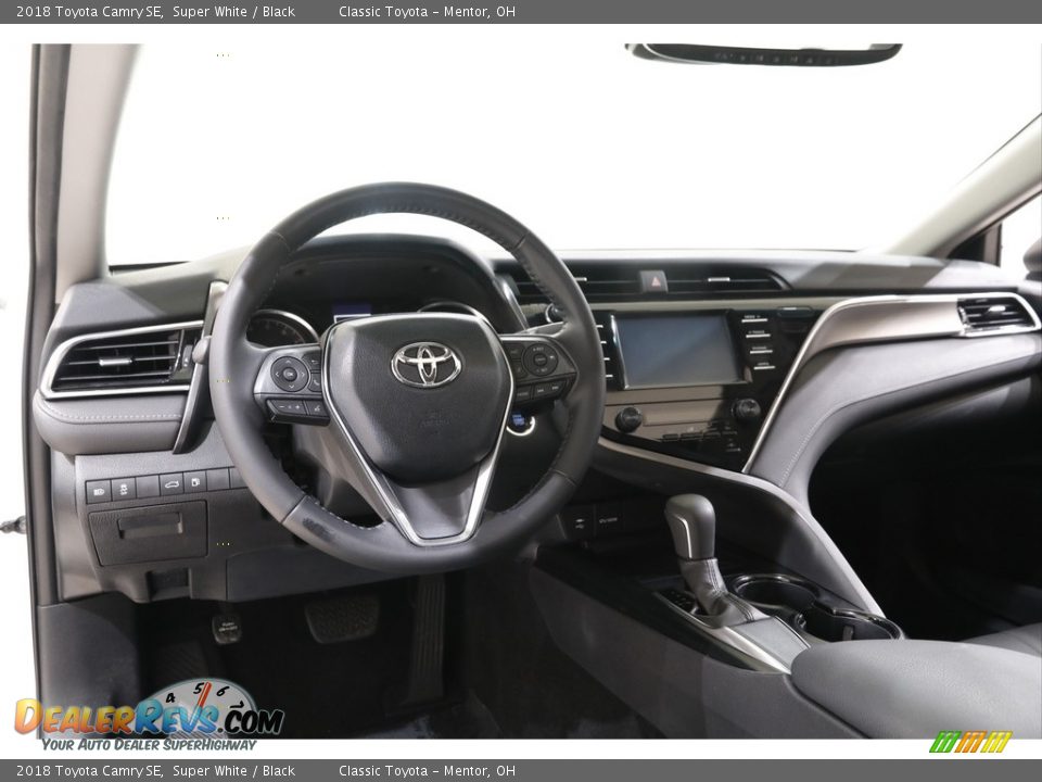 2018 Toyota Camry SE Super White / Black Photo #6