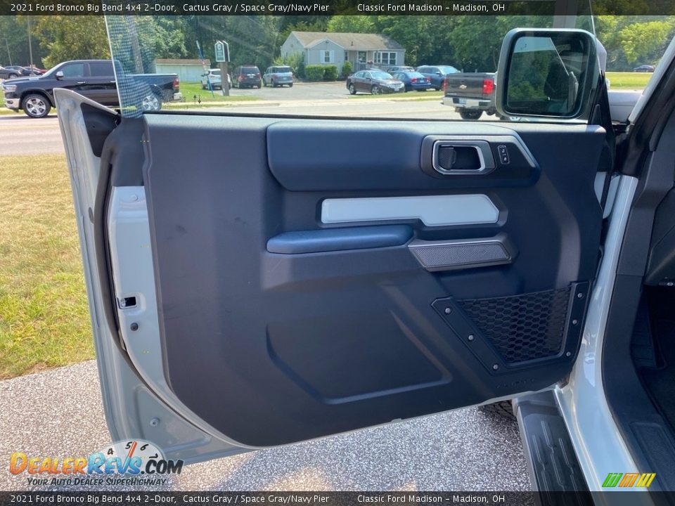 Door Panel of 2021 Ford Bronco Big Bend 4x4 2-Door Photo #10