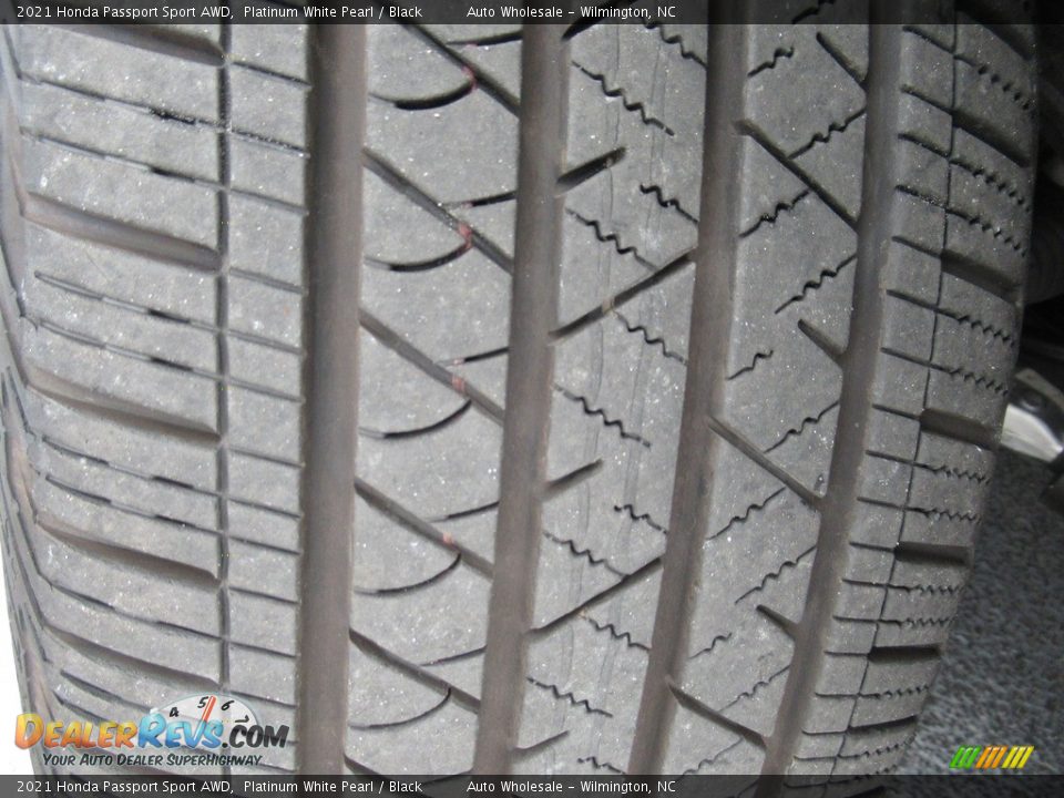 2021 Honda Passport Sport AWD Platinum White Pearl / Black Photo #10