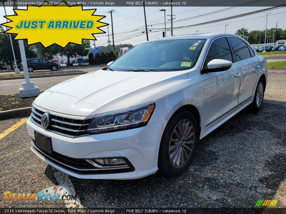 2016 Volkswagen Passat SE Sedan Pure White / Cornsilk Beige Photo #1