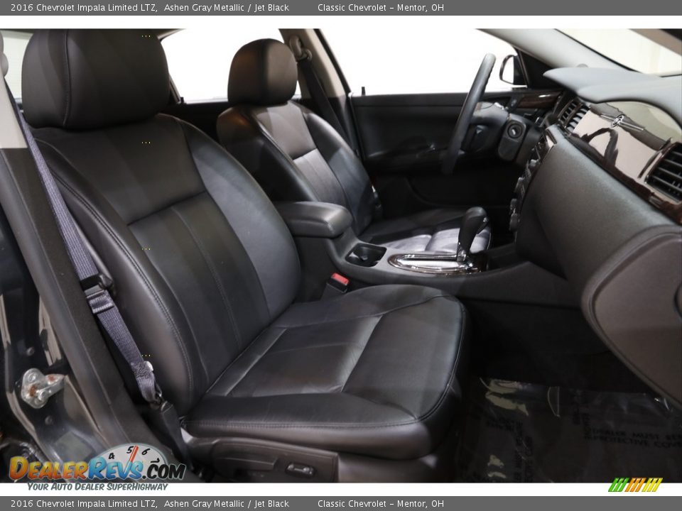 Front Seat of 2016 Chevrolet Impala Limited LTZ Photo #11