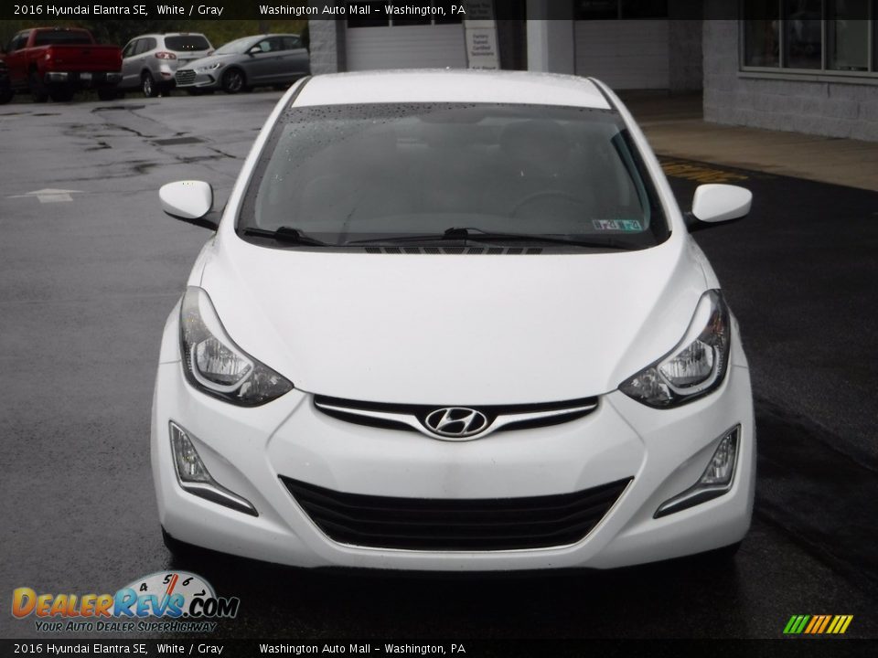 2016 Hyundai Elantra SE White / Gray Photo #4