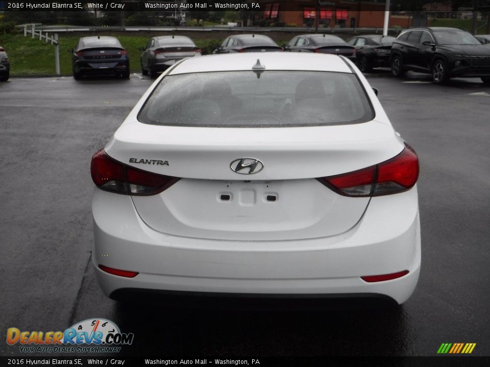 2016 Hyundai Elantra SE White / Gray Photo #6