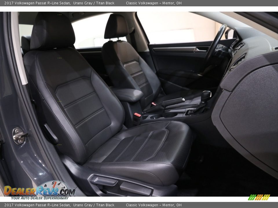 2017 Volkswagen Passat R-Line Sedan Urano Gray / Titan Black Photo #14