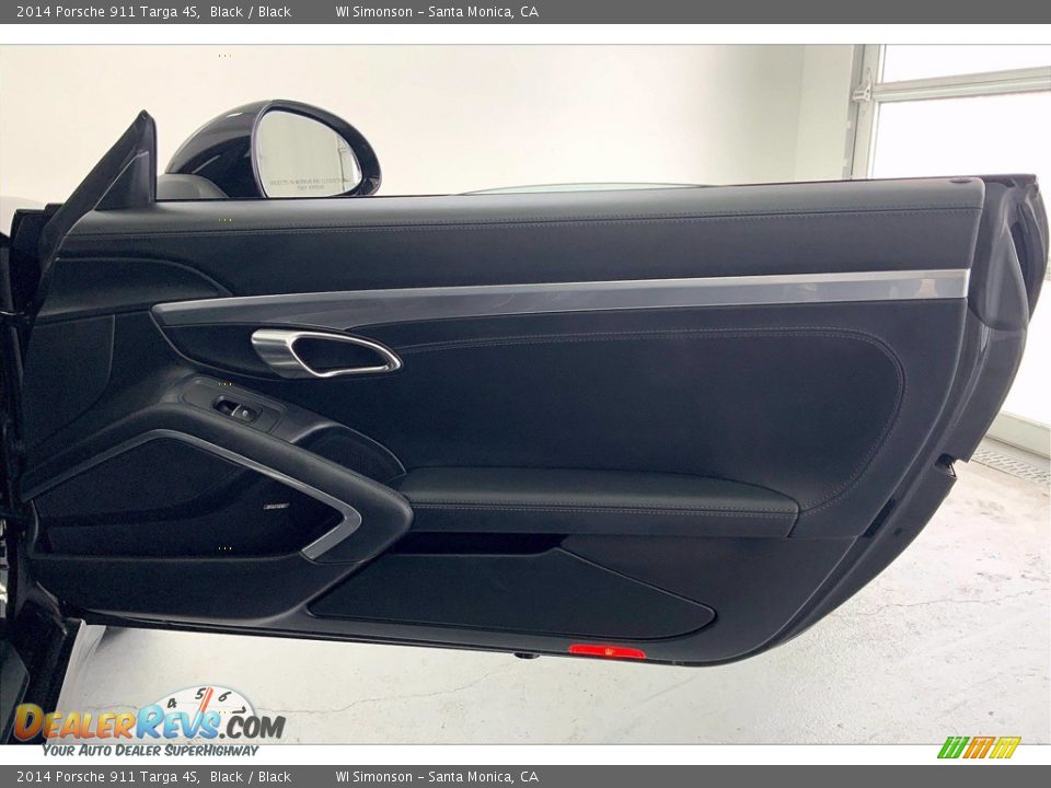 Door Panel of 2014 Porsche 911 Targa 4S Photo #27