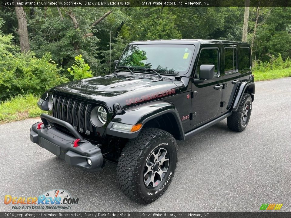 Front 3/4 View of 2020 Jeep Wrangler Unlimited Rubicon 4x4 Photo #3