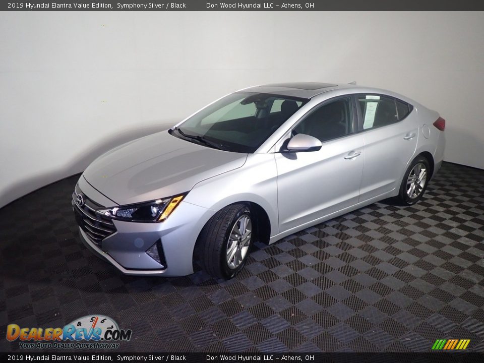 2019 Hyundai Elantra Value Edition Symphony Silver / Black Photo #11
