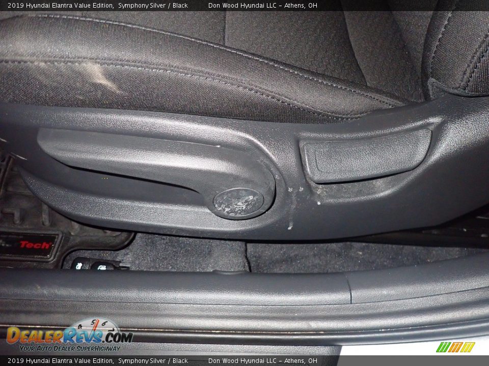 2019 Hyundai Elantra Value Edition Symphony Silver / Black Photo #25