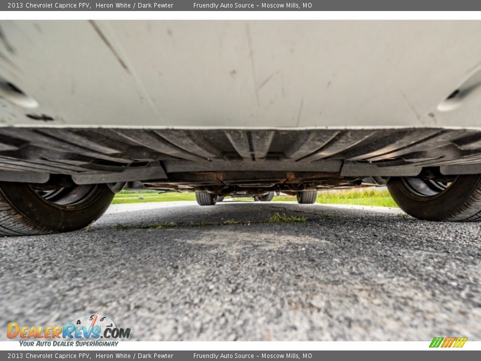 2013 Chevrolet Caprice PPV Heron White / Dark Pewter Photo #10