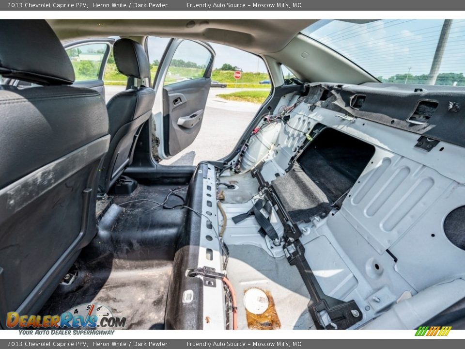 2013 Chevrolet Caprice PPV Heron White / Dark Pewter Photo #22