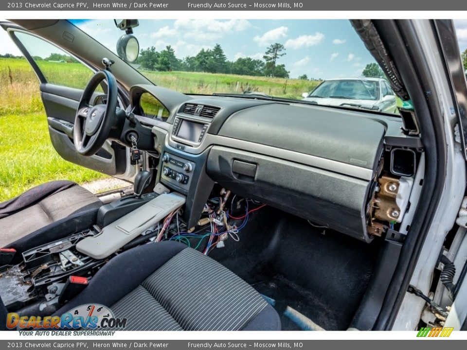 2013 Chevrolet Caprice PPV Heron White / Dark Pewter Photo #26